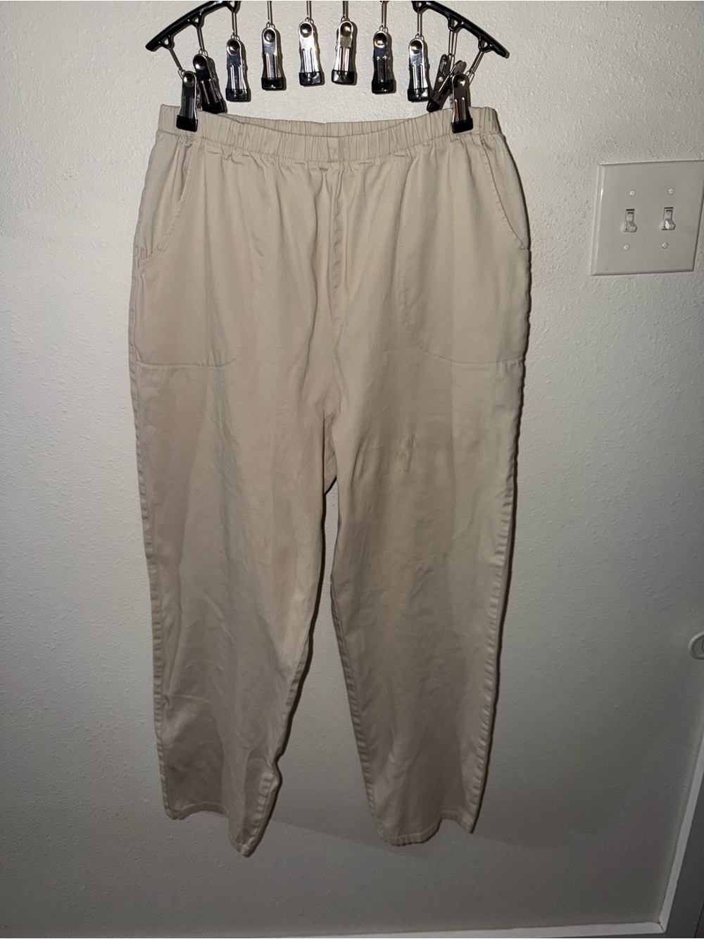 D & co. Women's Beige Elastic-Waist pants cotton/spandex